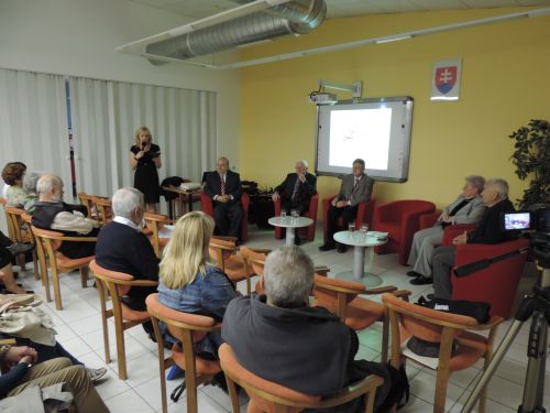 Prezentácia knihy Lekárne a lekárnici v okrese Žilina sa konala15. mája 2014. 